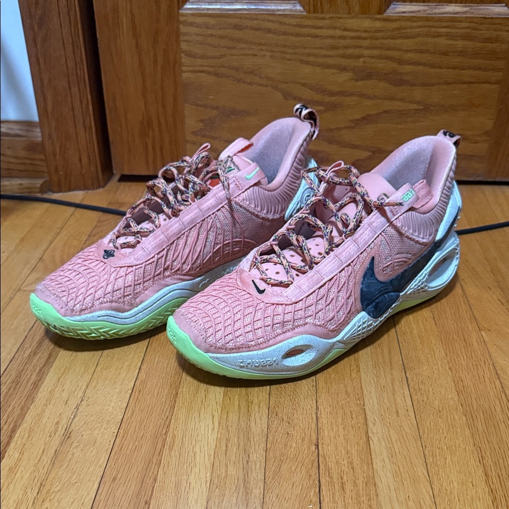 Nike Cosmic Unity